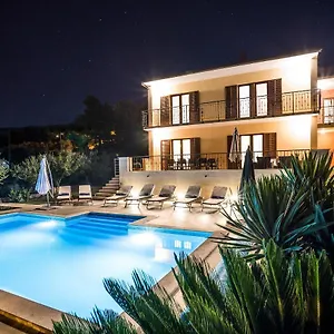  Vila Split-villas Dalmatica For 12 Croatia